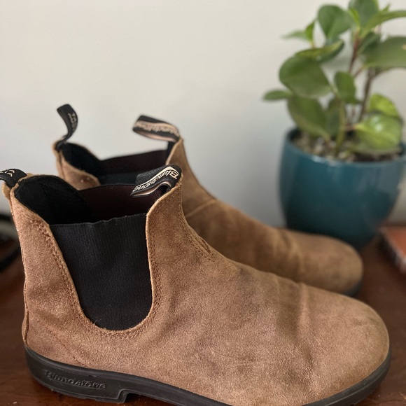 Blundstone Brown Suede Ankle Boots - Picture 5 of 7